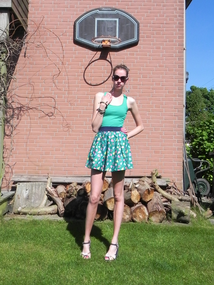 FREAKDELAFASHION New Look " Playing basketball in high heels"