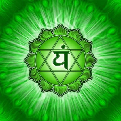 En el centro del corazón florece l cuarto Chakra Anahata 