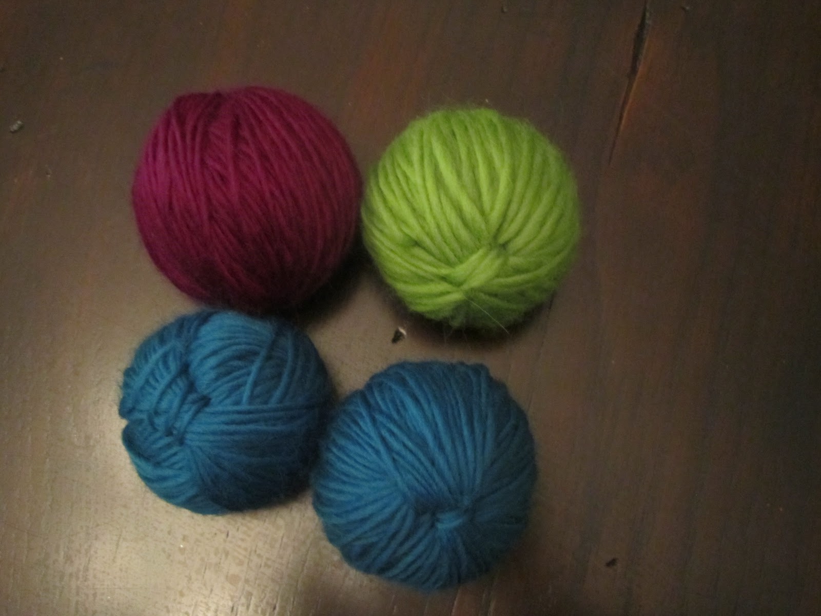 created blissfully Felt Dryer Balls Tutorial