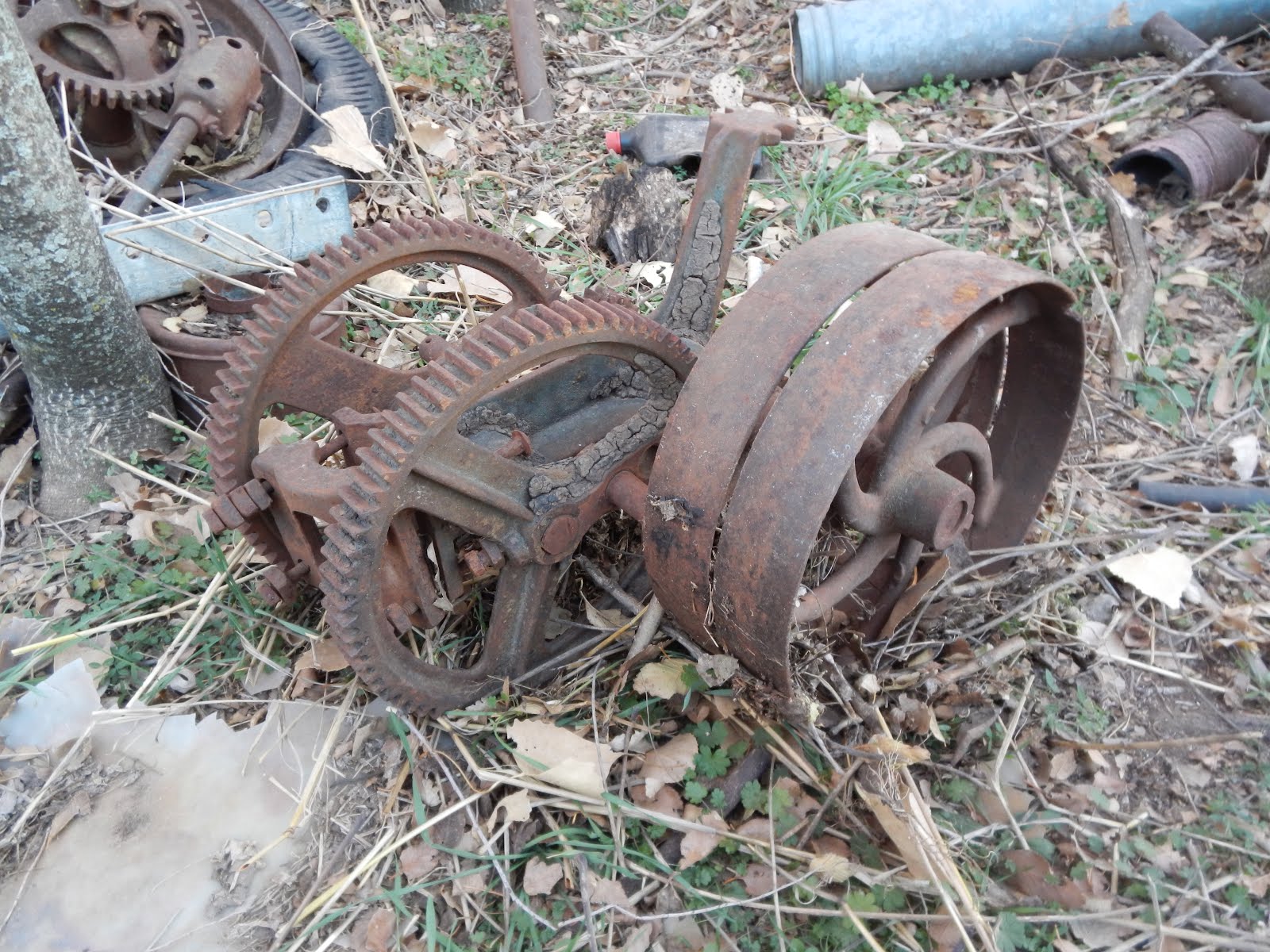 Windmills/well Open belt driven pump jack