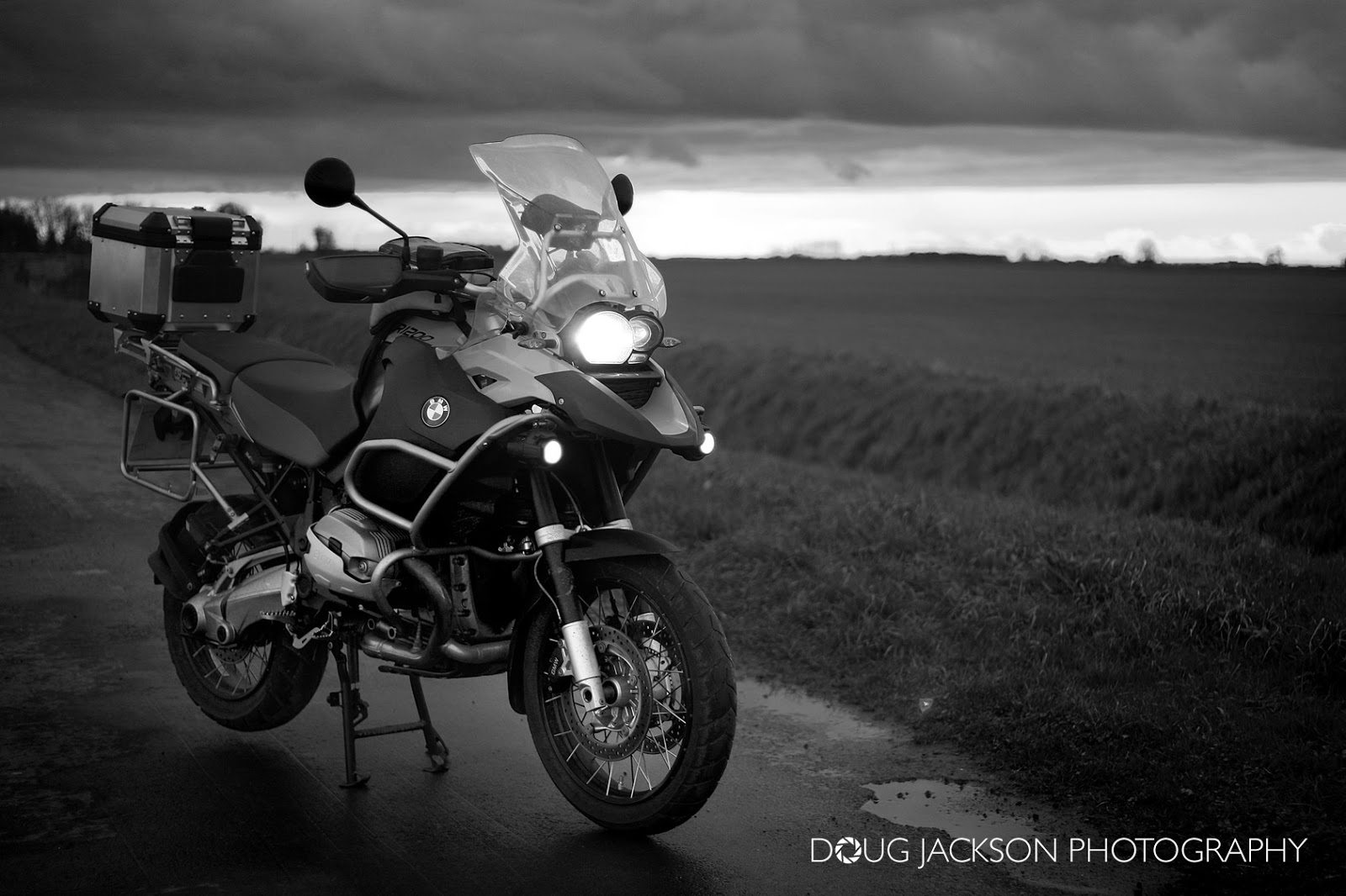 http://3.bp.blogspot.com/-UAMrF-k0J-8/UQlpMAP2DhI/AAAAAAAABUI/_JXN-qnR-MU/s1600/R1200GS+WALLPAPER+(2).jpg