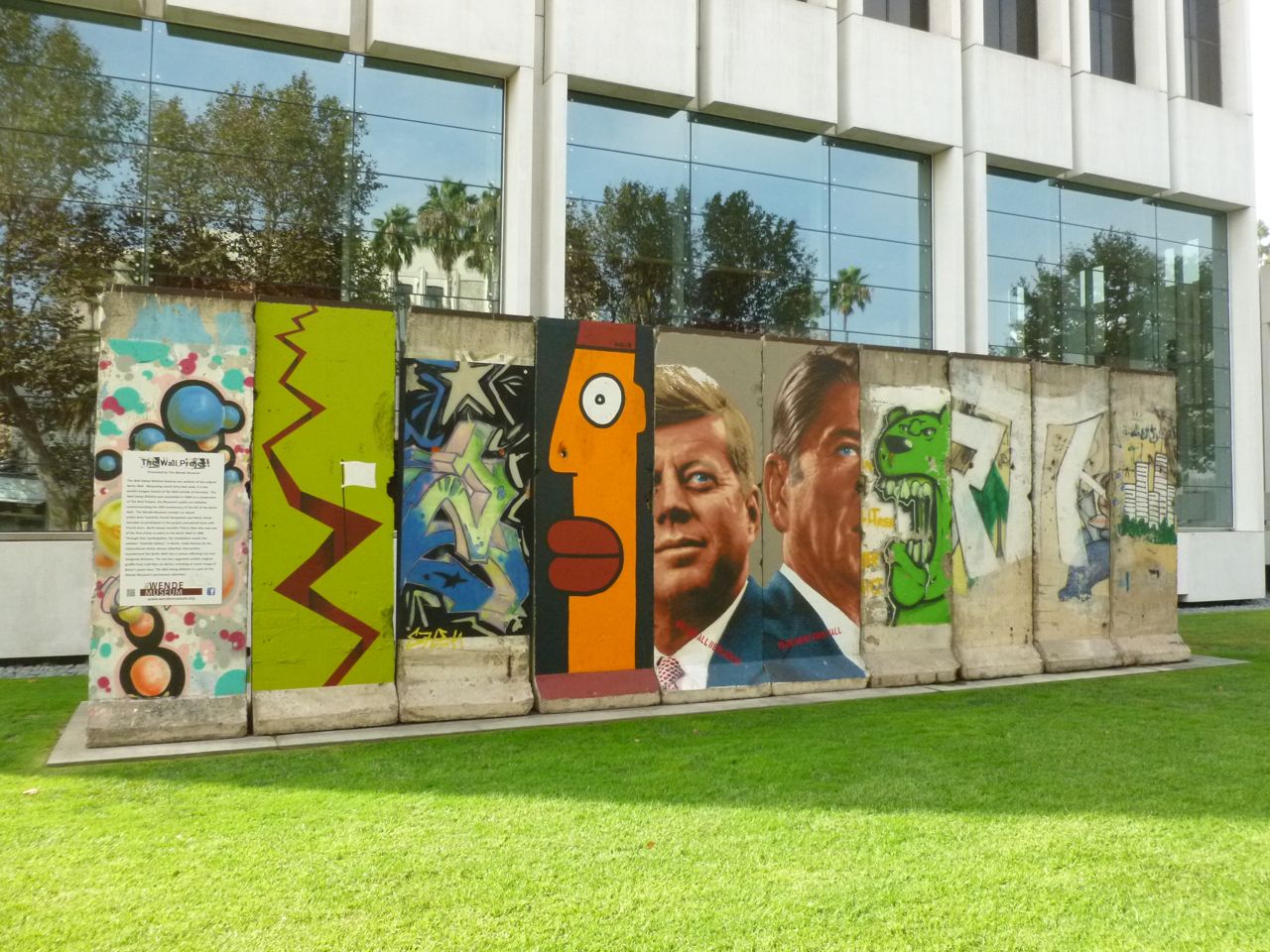 Experiencing Los Angeles Cold Warriors on Wilshire the Wende Museum's Berlin Wall