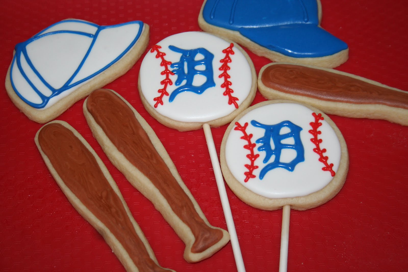 CAKES AND MORE Detroit Tigers Cookies