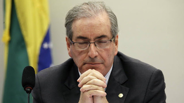 Emídia Golpista descobre que Eduardo Cunha não tem conta no exterior