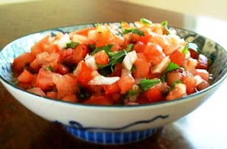 picture of  a Salsa Fiesta salad on a white and blue bowl