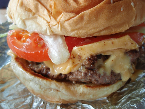 How long should you wait to go to sleep after eating a hamburger?