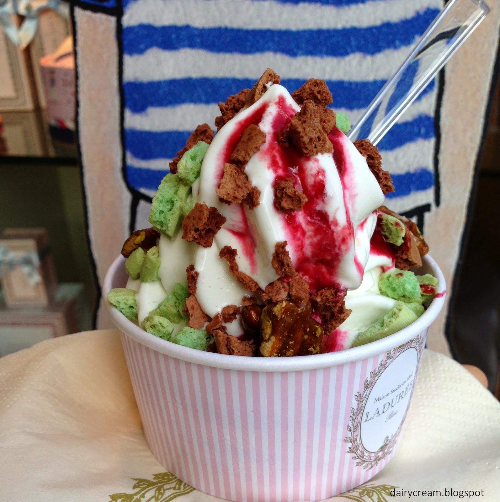 Singapore Japan Food Blog Dairy and Cream Laduree Tokyo Boutique