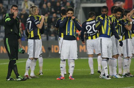 Raul Meireles: Dünyanın en renkli futbol oyuncularından birinin kariyeri Raul Meireles: Dünyanın en renkli futbol oyuncularından birinin kariyeri