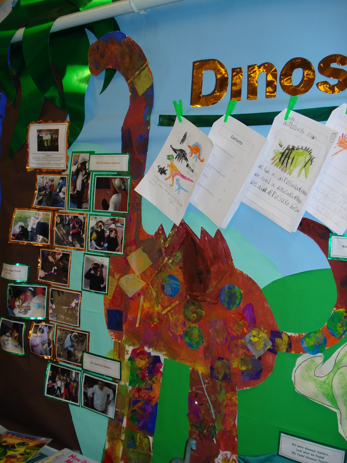 Creative Teaching Displays Dinosaurs Classroom Display