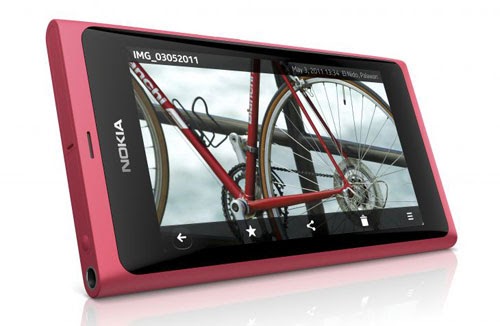 Nokia N9 Announced: Packs MeeGo, 8 Megapixel Camera, And Swiping