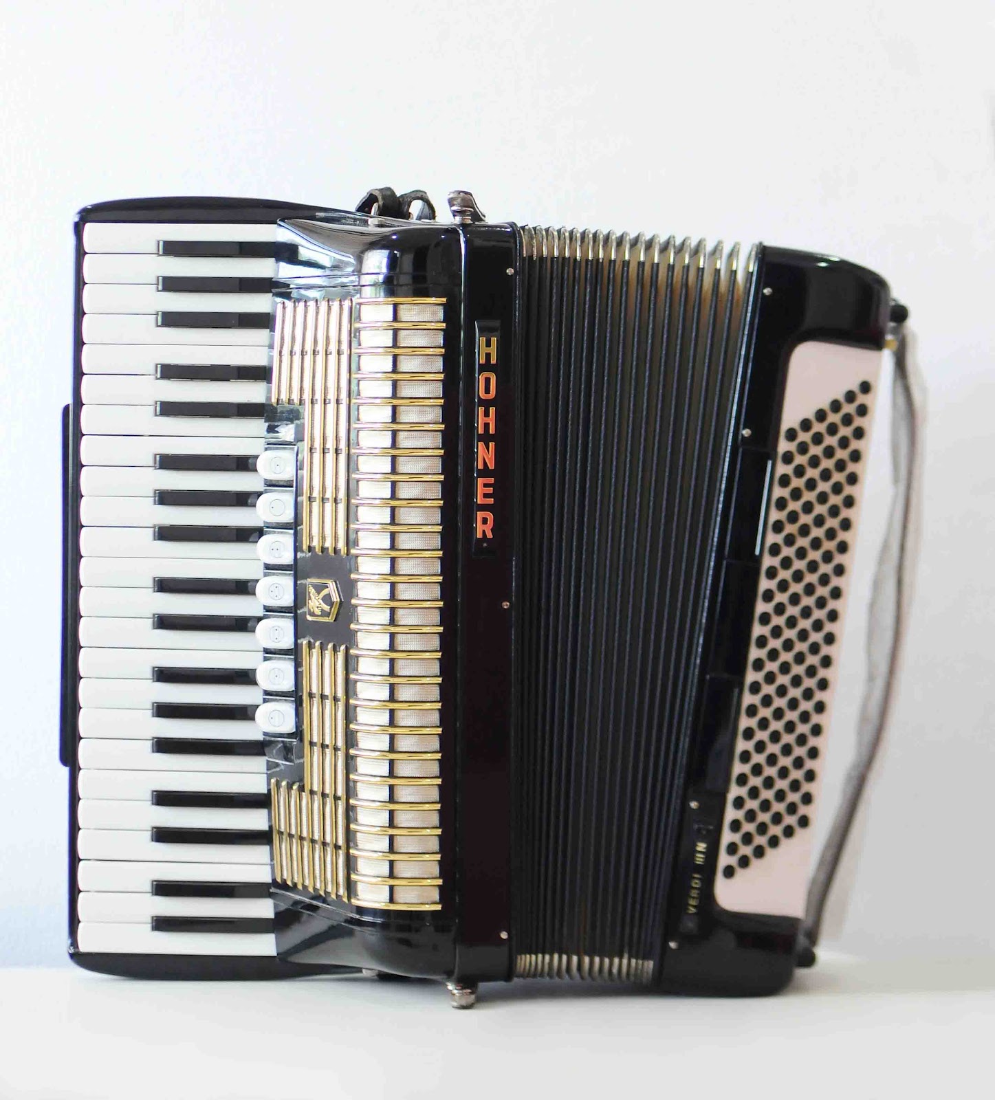 hohner accordion models old