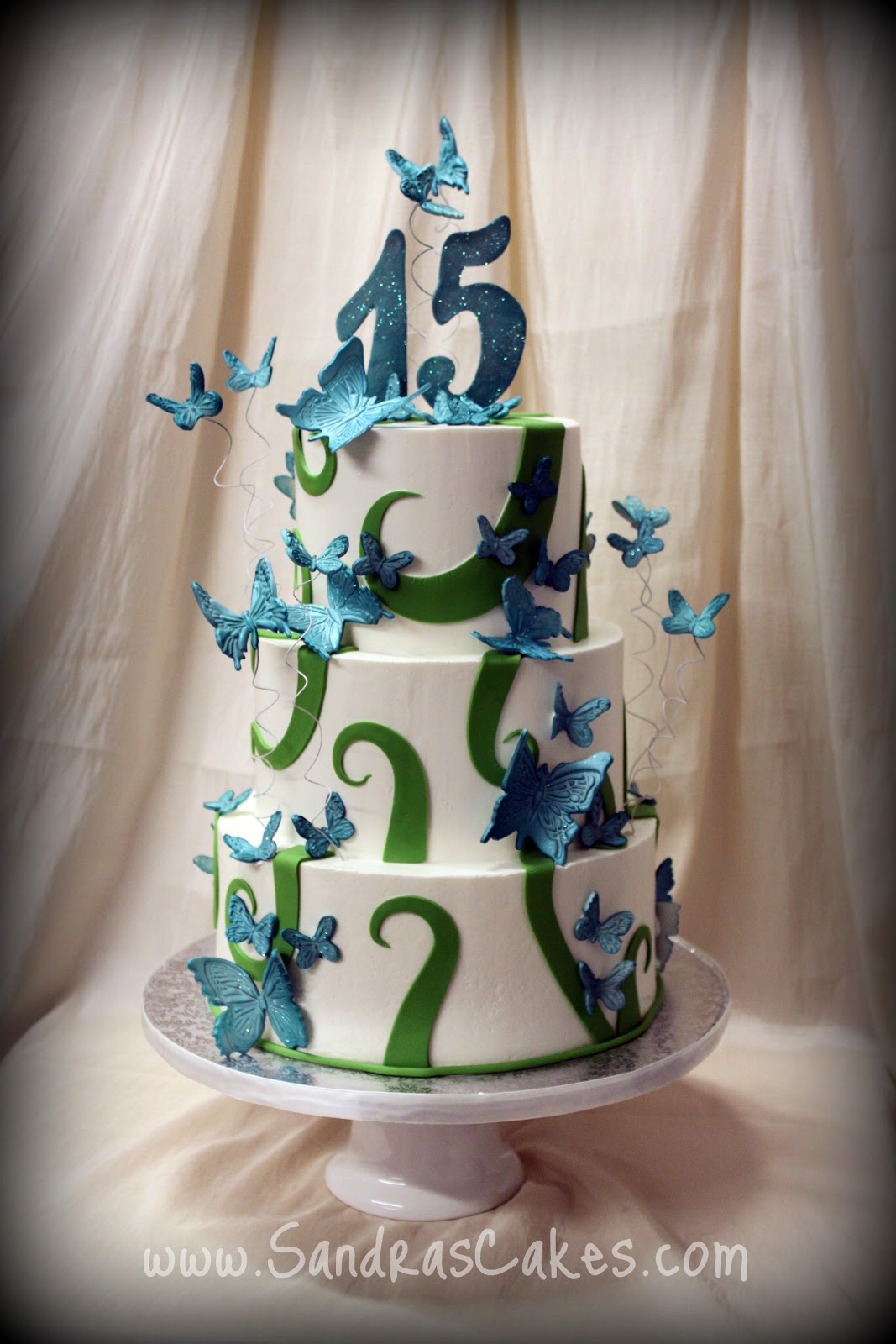 On Birthday Cakes SWEET SIXTEEN AND QUINCE CAKES