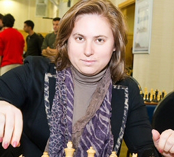 Judit Polgár is the woman who defeated Kasparov, Karpov and Spassky