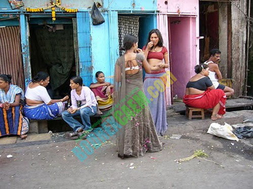 http://3.bp.blogspot.com/-UN3czVjpSEw/UDRpRXhknJI/AAAAAAAApoo/h_eUYCdDILU/s1600/Nathni-Utarna-Prostitusi-di-India-1.jpg