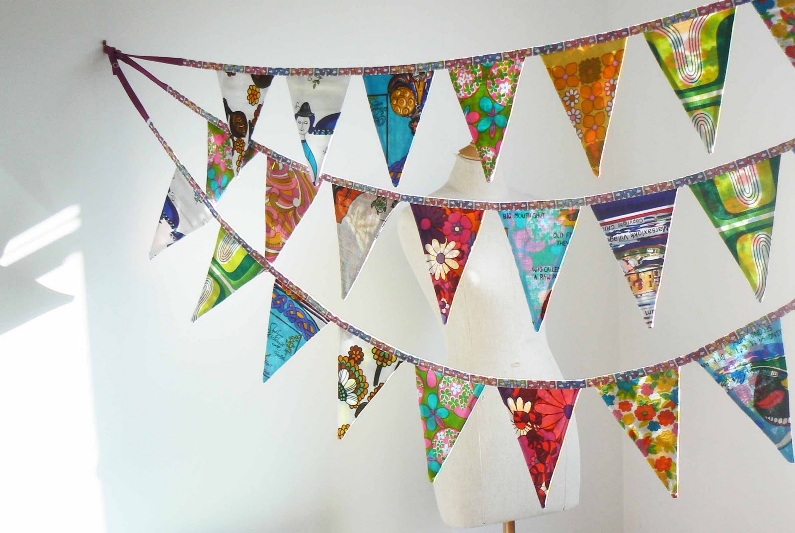 CurlyPops Now thats bunting lovely again