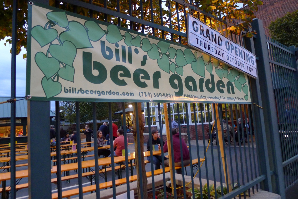 All the Brews Fit to Pint The Week in Beer News and brews for your autumn in Ann Arbor