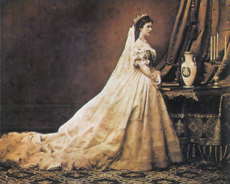 Check Out What Elisabeth of Austria Looked Like  in 1860 