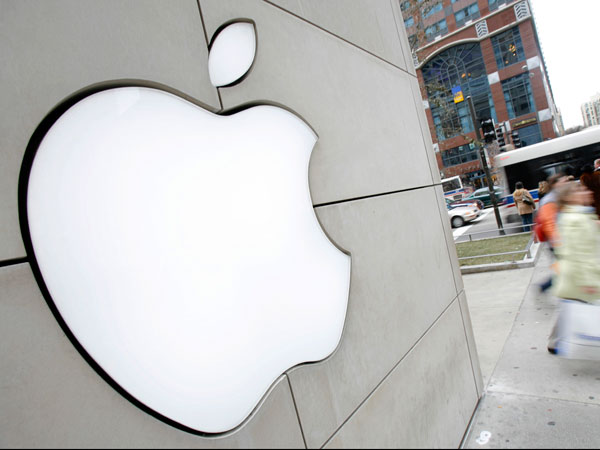 Apple becomes world's most valuable company ever Apple becomes world's most valuable company ever