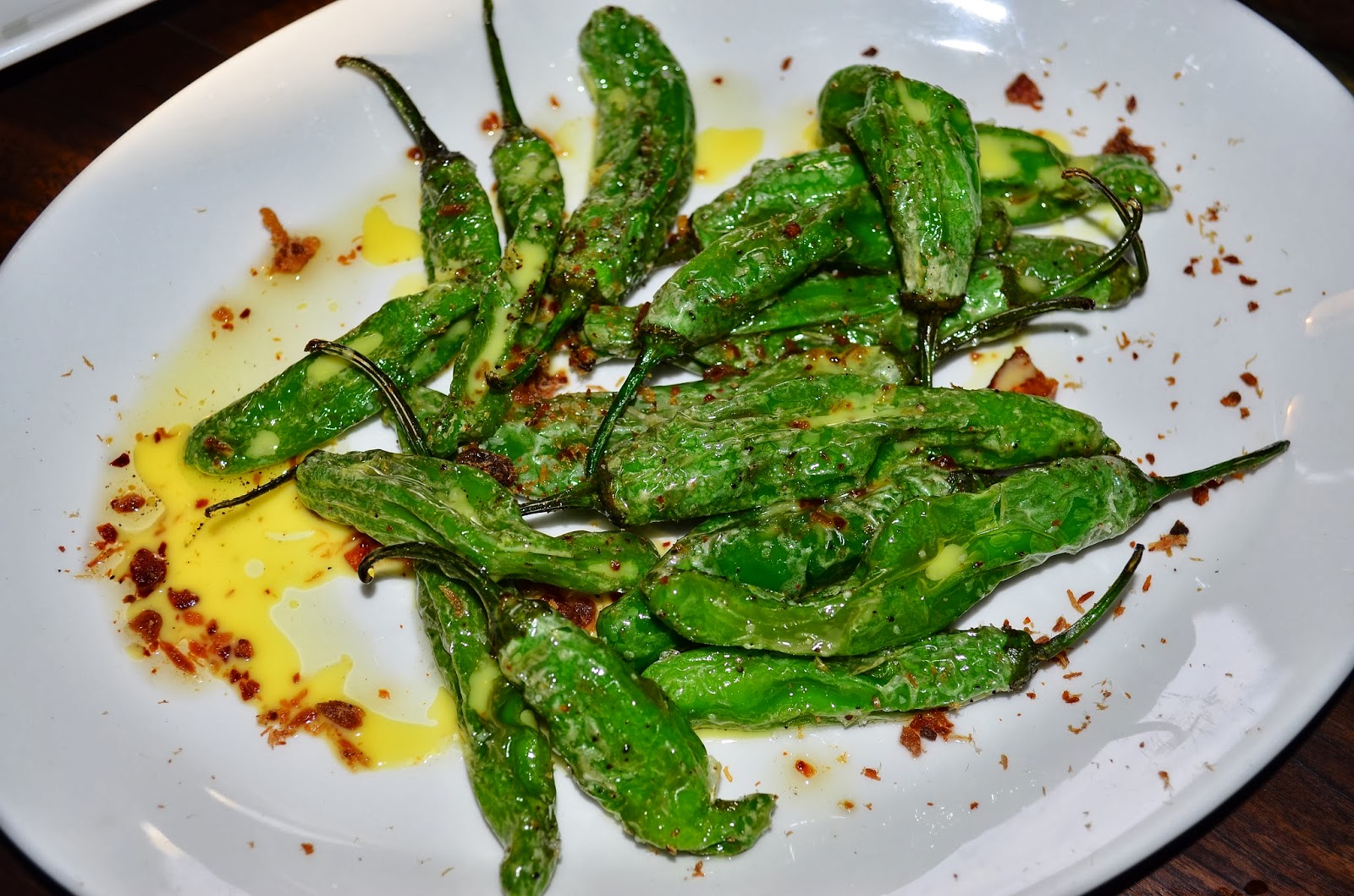 Hedofoodia Red Table, Huntington Beach