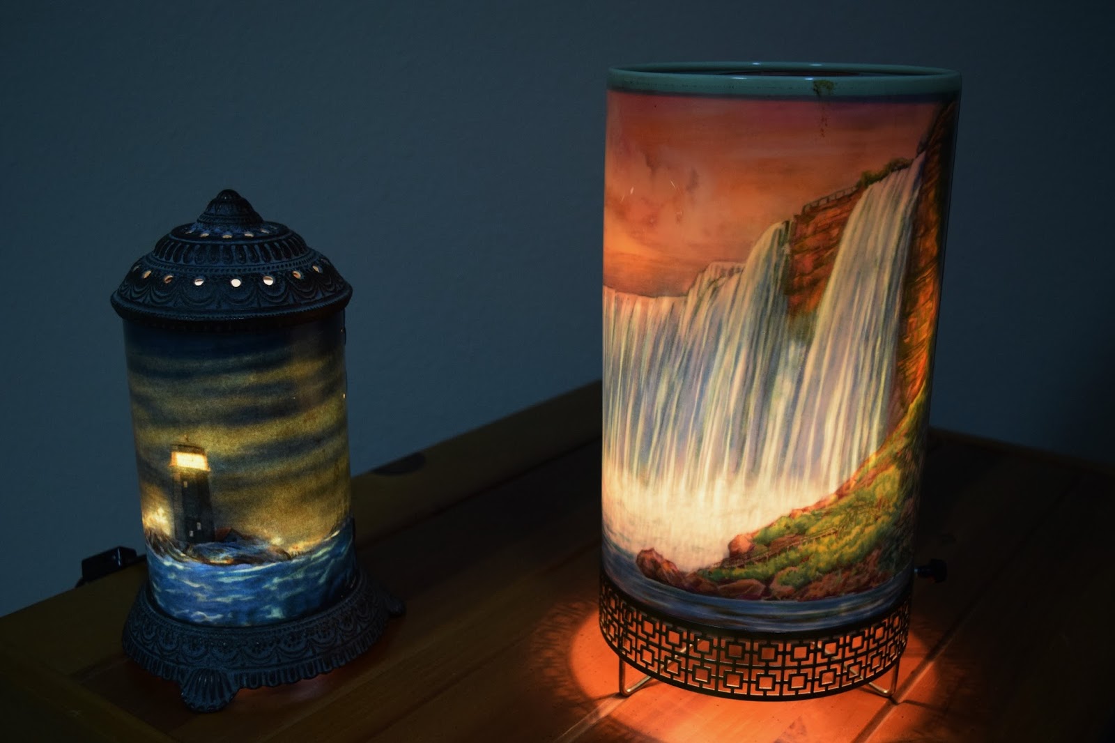 boy peeing motion lamp