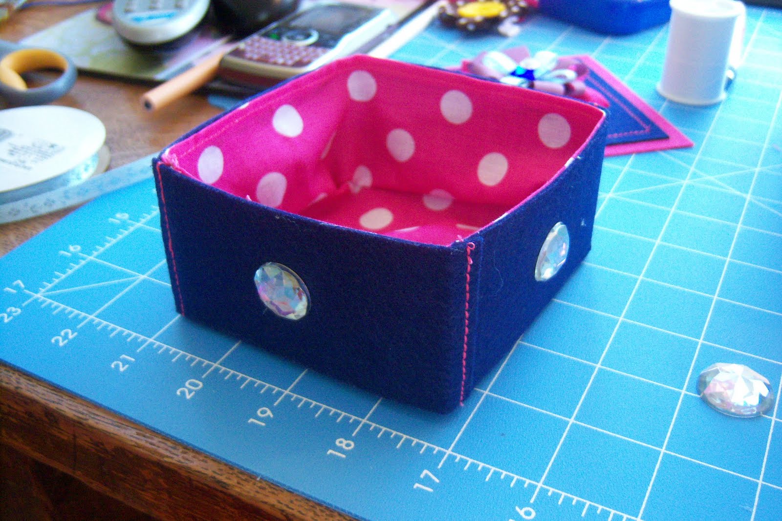 Momma C Designs Lined Felt Jewelry Box