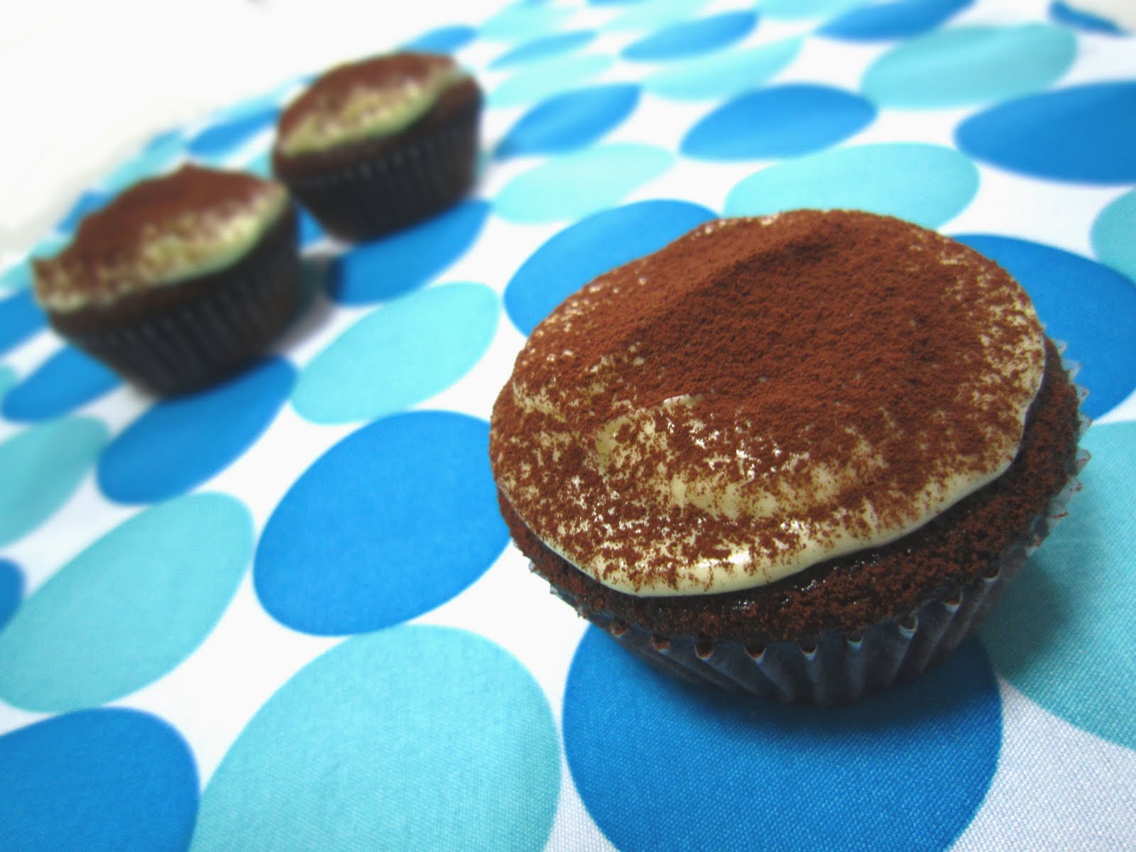 Noms I Must Chocolate Cupcakes with Cream Cheese Frosting