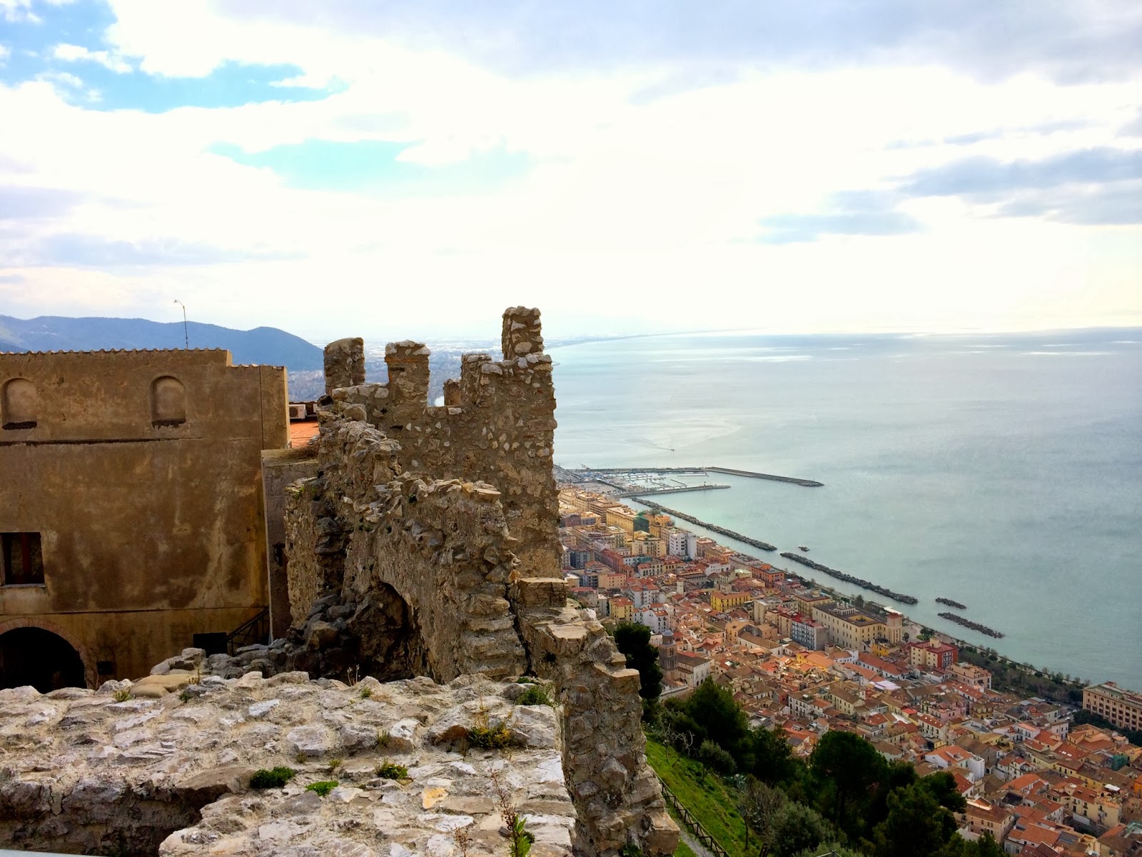 Salerno_Arechi_Castle_Longobard_Prince_Arechi_medieval_fortress