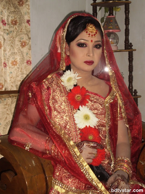 Bangladeshi Beautiful Girls on saree Bangladeshi Beautiful Girls on saree