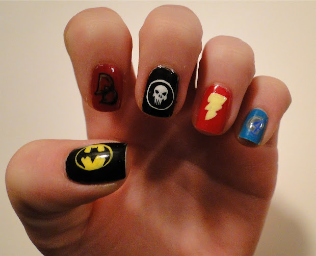 weeklywackynails superhero nail