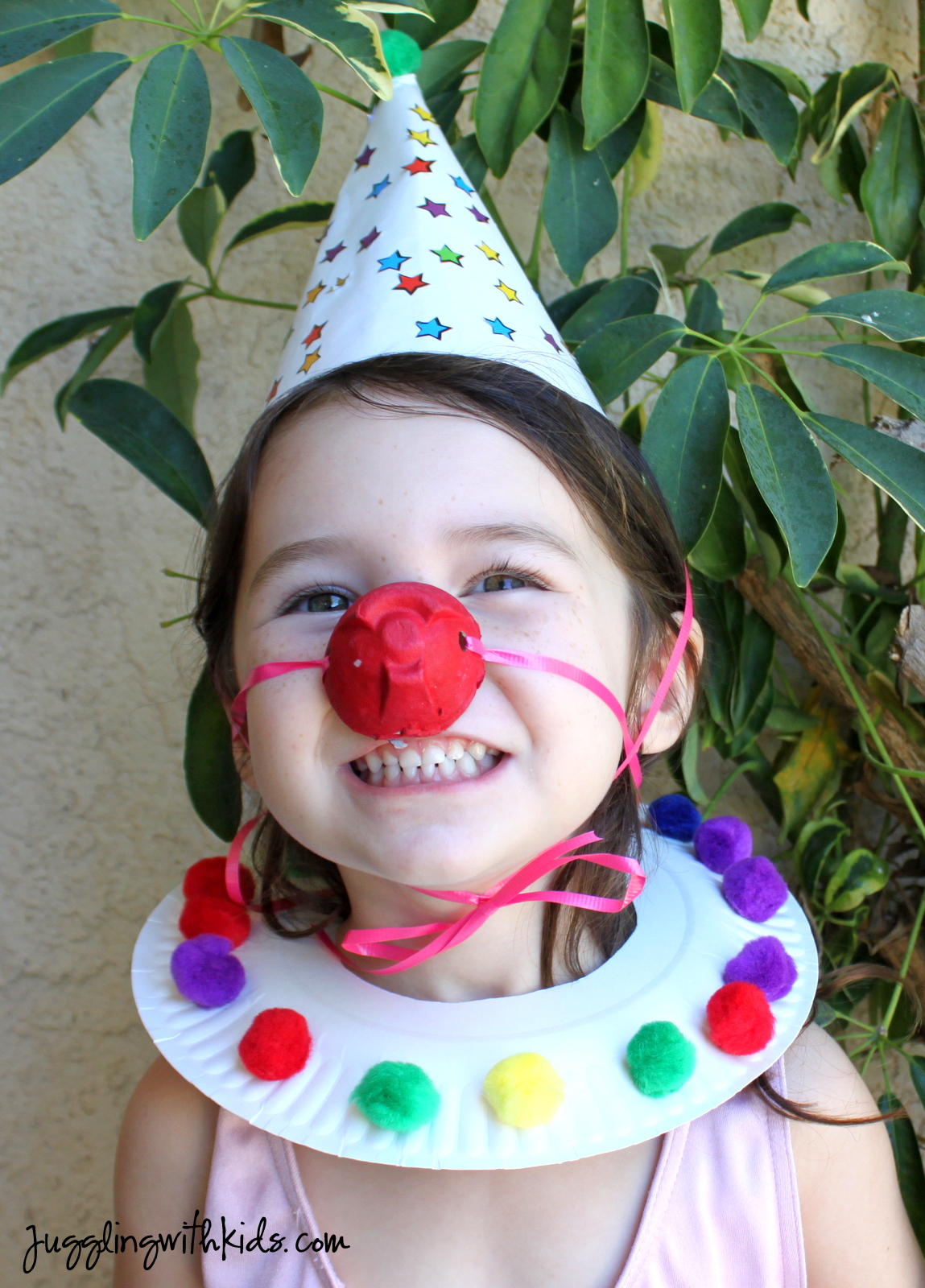 Clowning Around: Clown Costume - Juggling With Kids