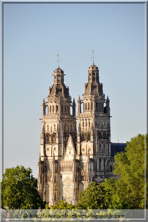 Un regard sur Tours Cathédrale SaintGatien de Tours