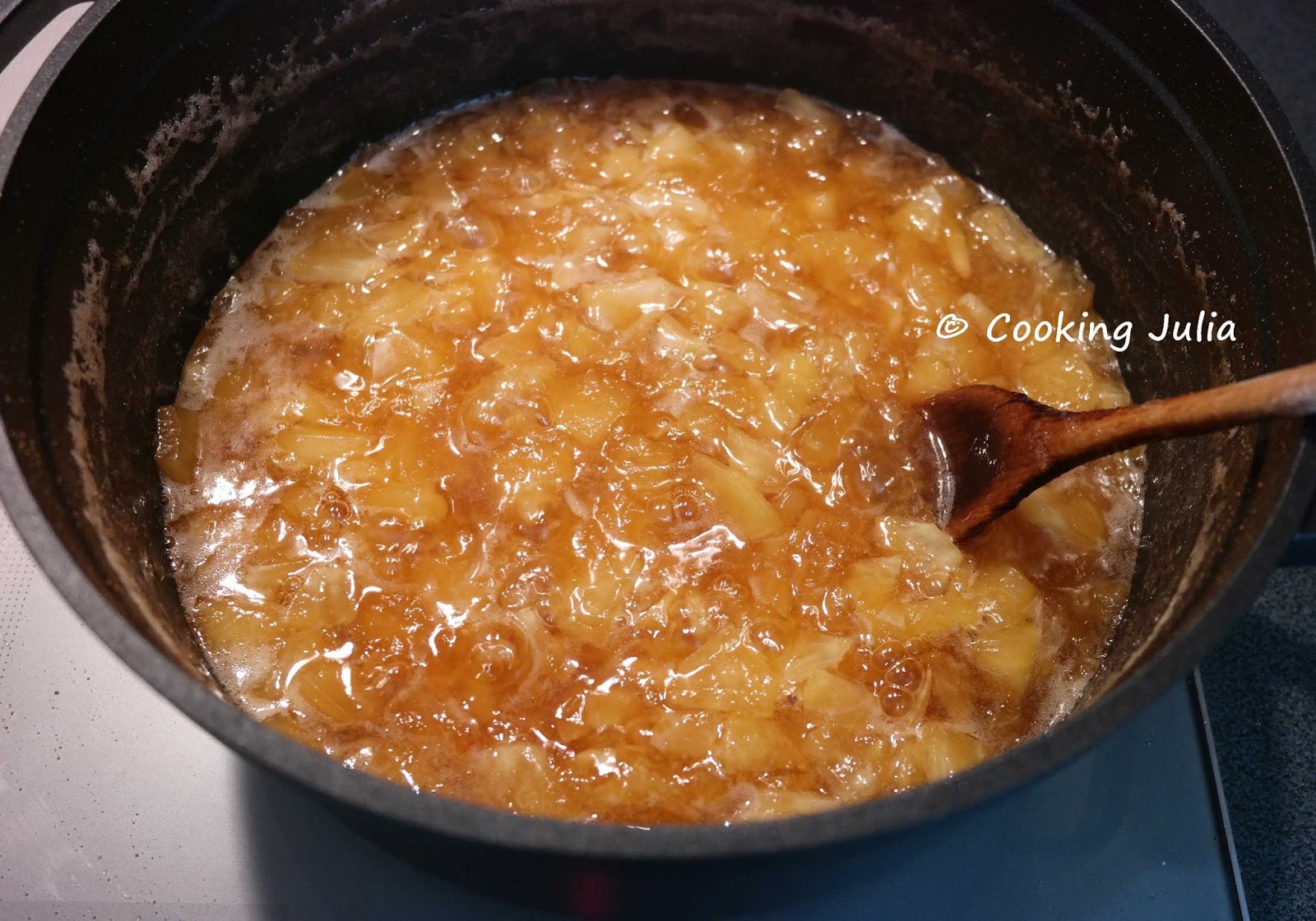 COOKING JULIA CONFITURE DE POMMES AU CARAMEL DE CHRISTINE FERBER