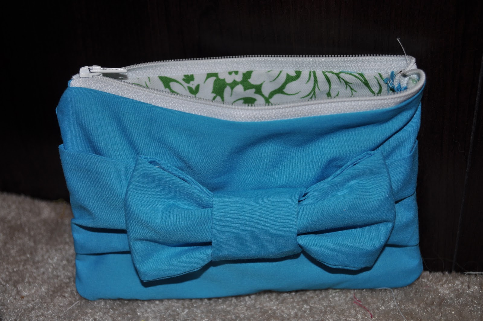 for Lauren and Lauren My first tutorial Bow Bag