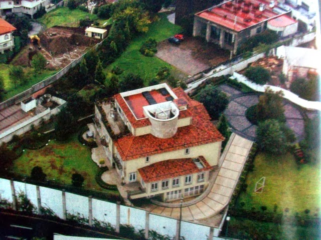 El Bable El Partenon O Monumento A La Corrupcion Zihuatanejo Gro