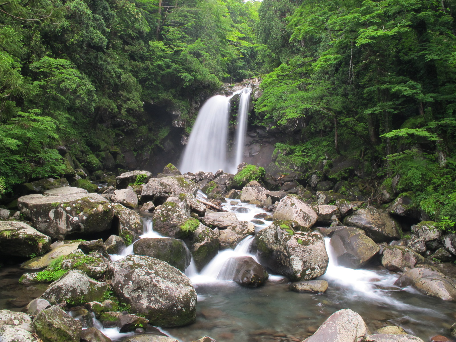 ガレージとツナギと私 月光川の滝めぐりツーリング