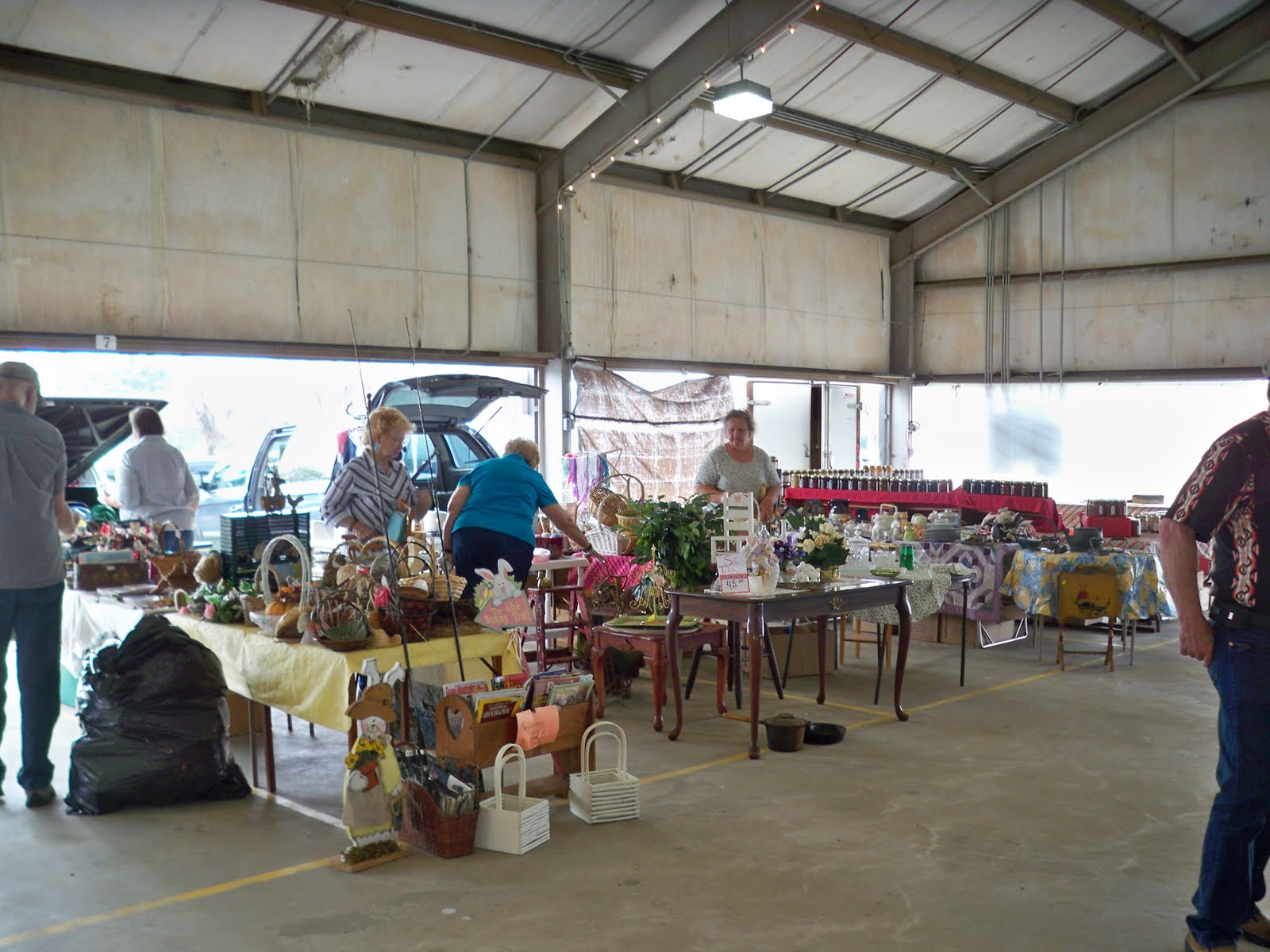 Chuck and Elva's Travels Trade Days in Livingston, Texas
