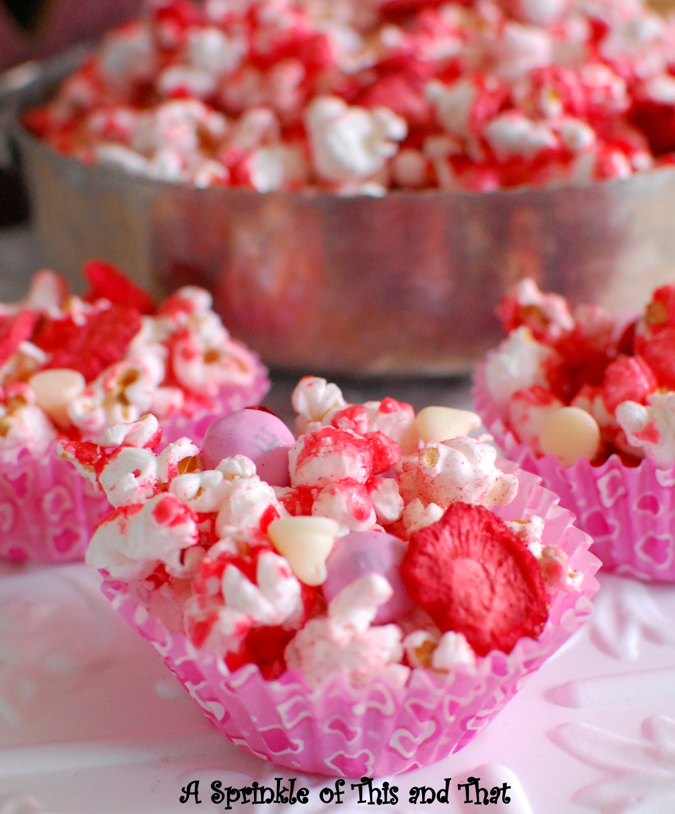 A Sprinkle of This and That Strawberry Popcorn Snack Mix