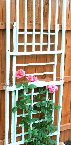 baby garden cribs recycled upcycled crib trellis materials using salvaged decor check pretty upcycle designs dishfunctional flower bird feeder uses