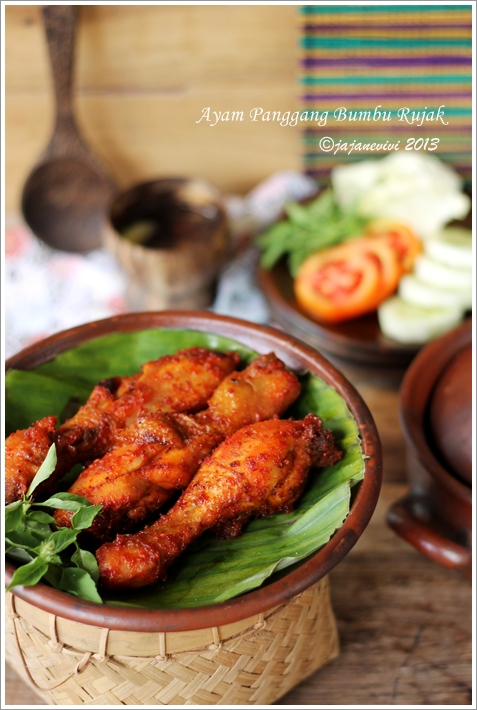Ayam Panggang Bumbu Rujak Jajane Vivi