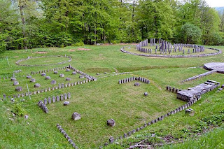 Poze Din Drumetii Cetatea Sarmizegetusa Regia Hunedoara