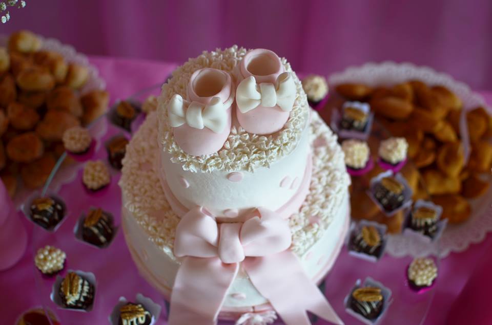 Marinês Tortas e Bolos Decorados com pasta americana ou chantilly, para