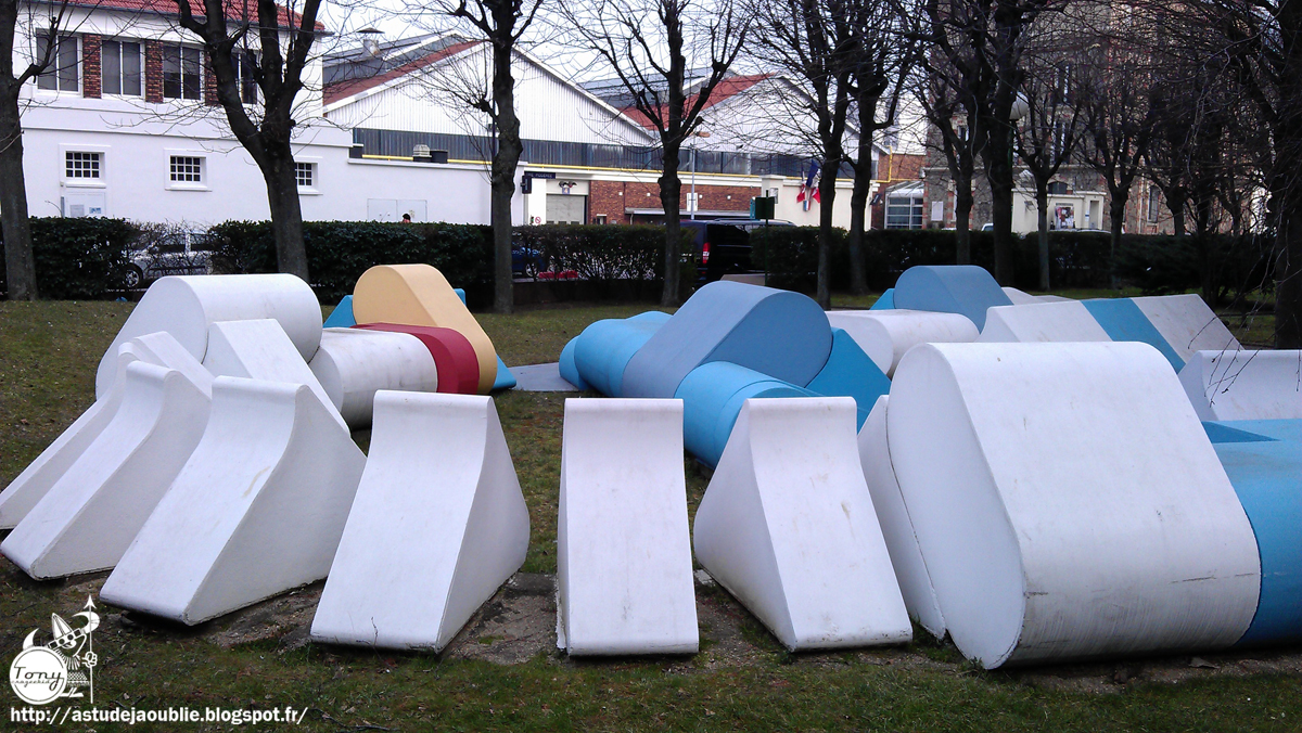 IvrysurSeine Aire de Jeux Sculpture Gérard Chireix