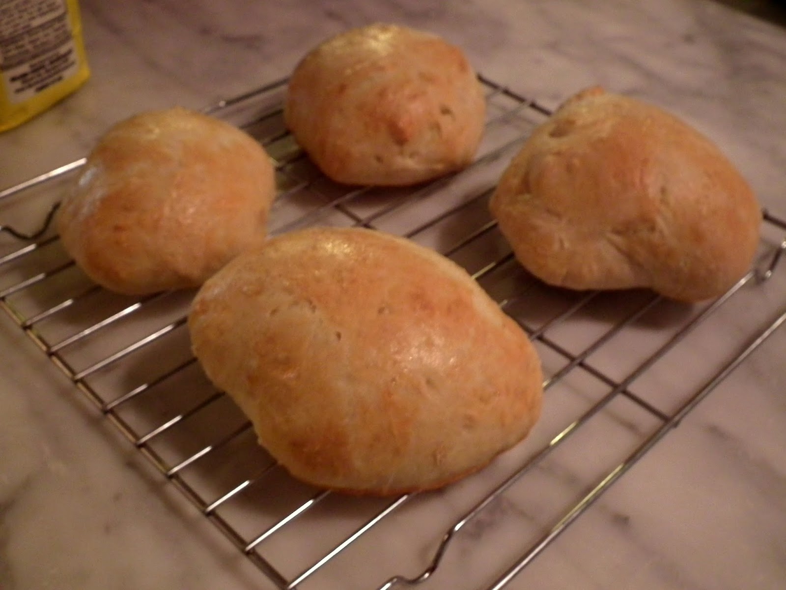 2 Hungry Hearts Fun With Buns!