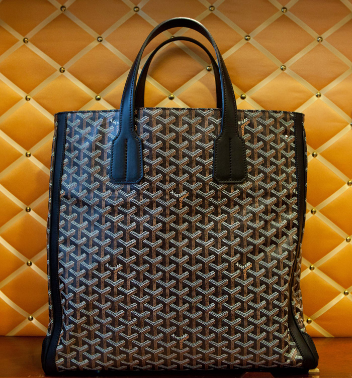 Photo : Nicky Hilton, ultra-stylée son sac Goyard au coude, son