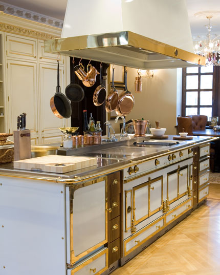 Nina Farmer Interiors: The La Cornue Kitchen