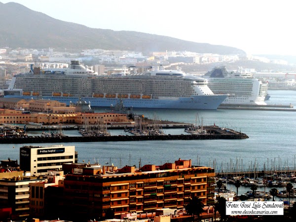 "invasión" de cruceristas en Las Palmas de Gran Canaria "invasión" de cruceristas en Las Palmas de Gran Canaria