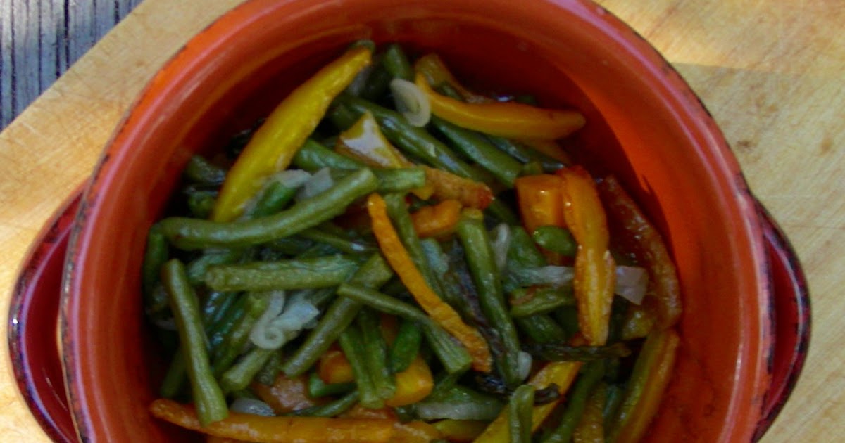 A Frenchtown Kitchen Roasted Green Beans with Carrots, Onions and Honey