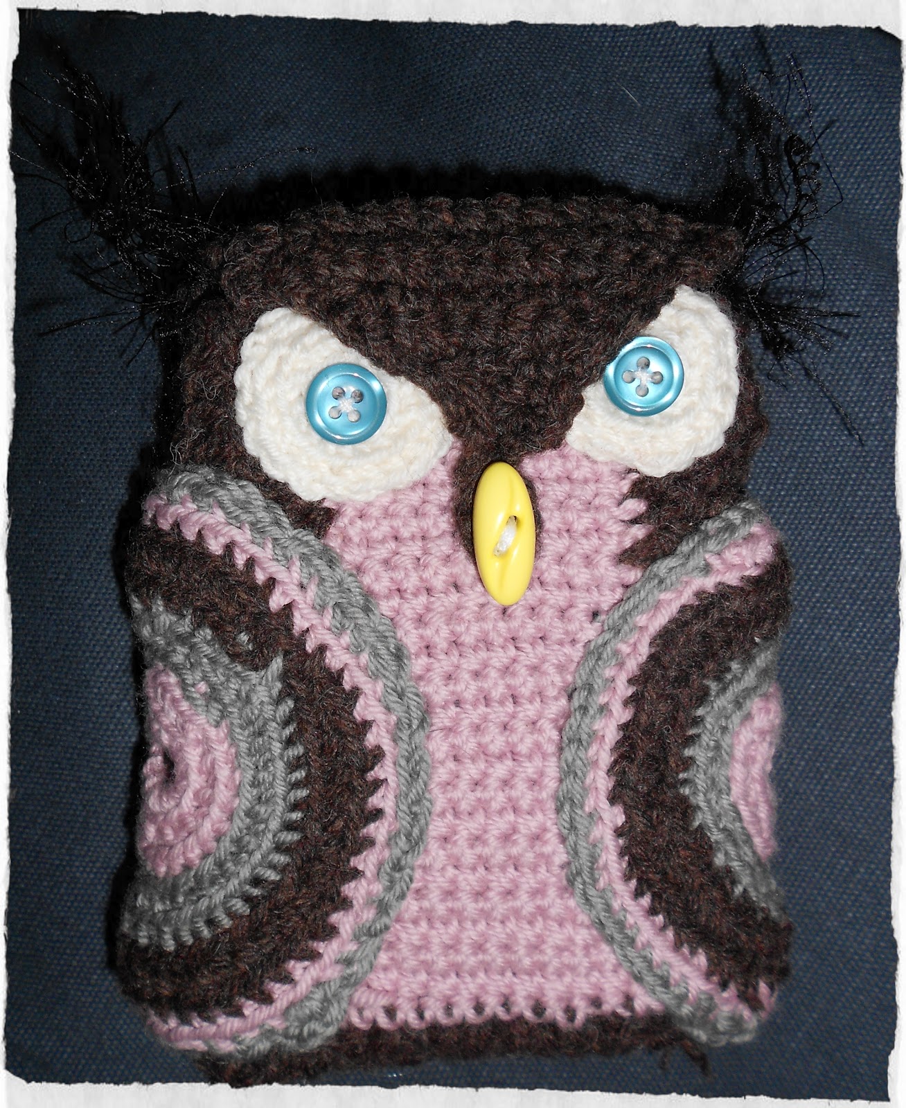 Woollen Thoughts Owl mobile phone cozy