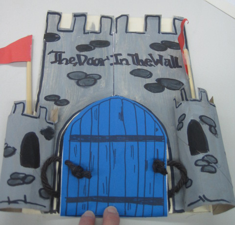 How to Make a Castle Lapbook