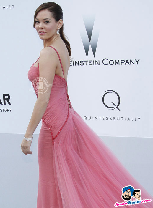 Actress Rose McGowan arrives for the amfAR's Cinema Against AIDS 2012 event in Antibes during the 65th Cannes Film Festival - (20) - Cannes Film Festival 2012 Pics